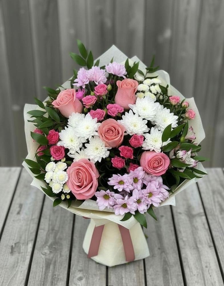Букет цветов из: Альстромерии, Гвоздики, Розы и Хризантемы в Югорске