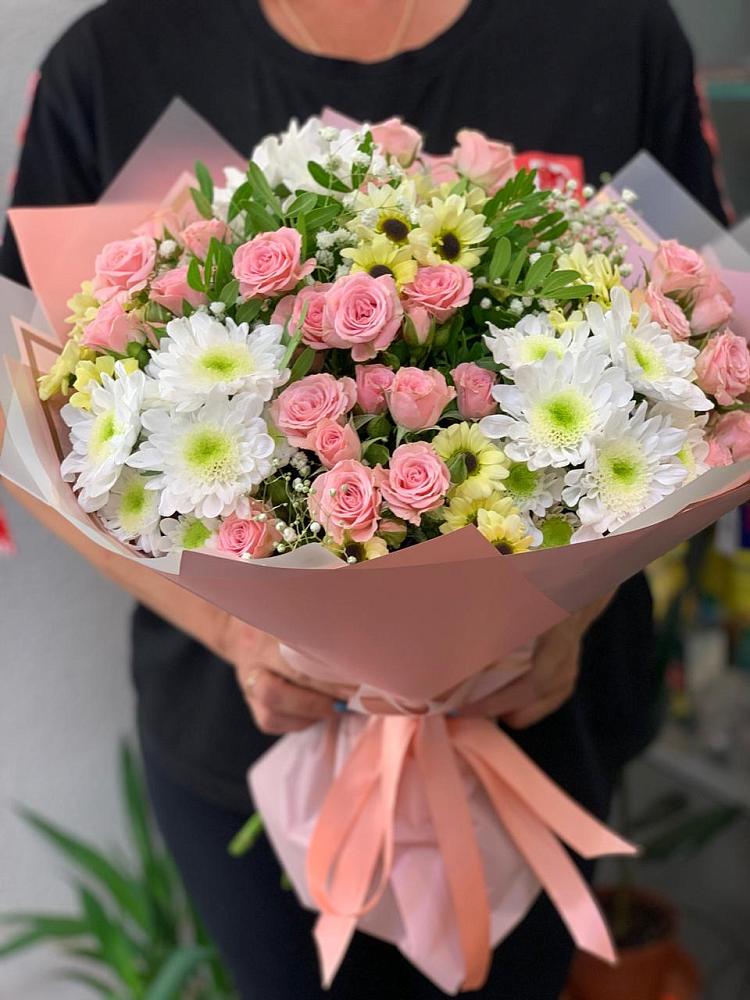 Букет цветов из: Розы и Хризантемы в Югорске