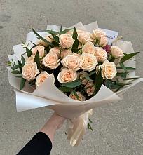 Букет Кремовые розы Латте в Югорске