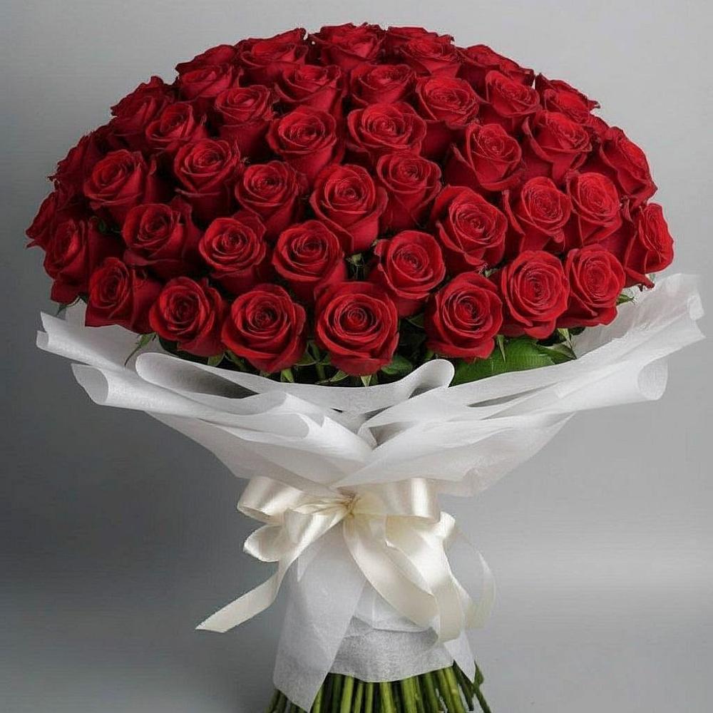 Букет 101 Красная роза Блэк Мэджик в Югорске
