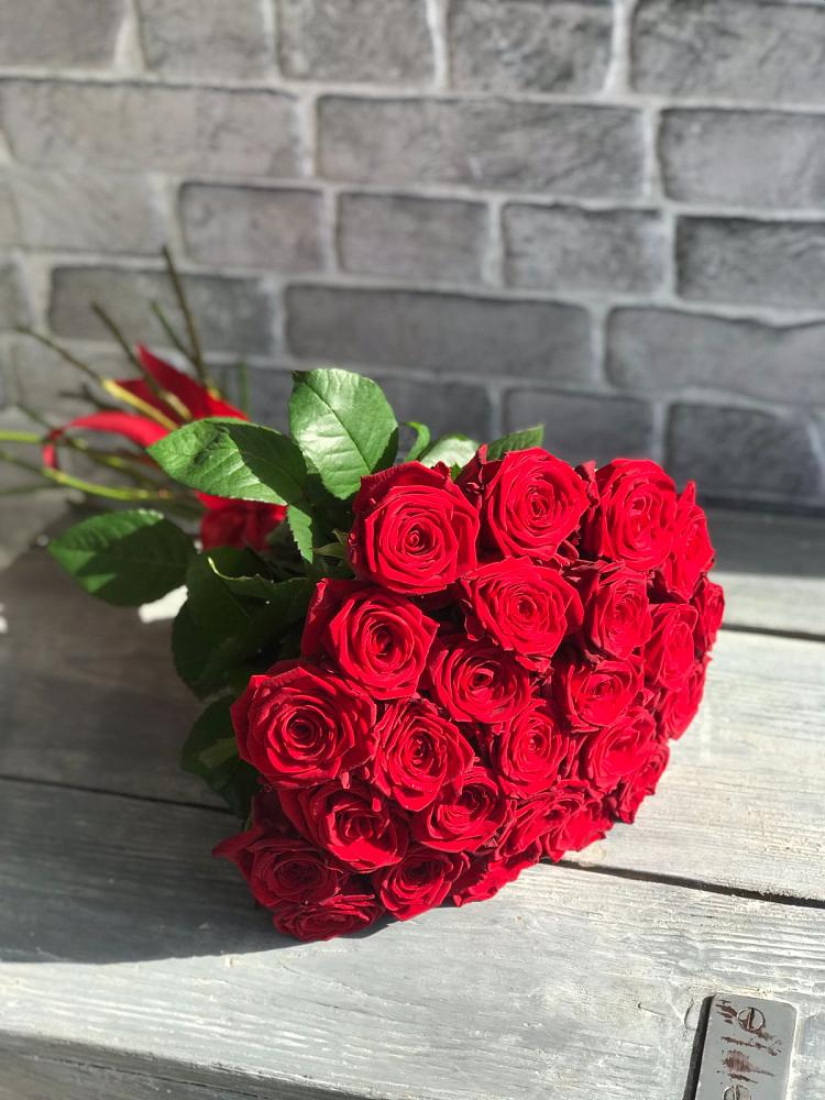 Букет Красные розы Фридом в Югорске