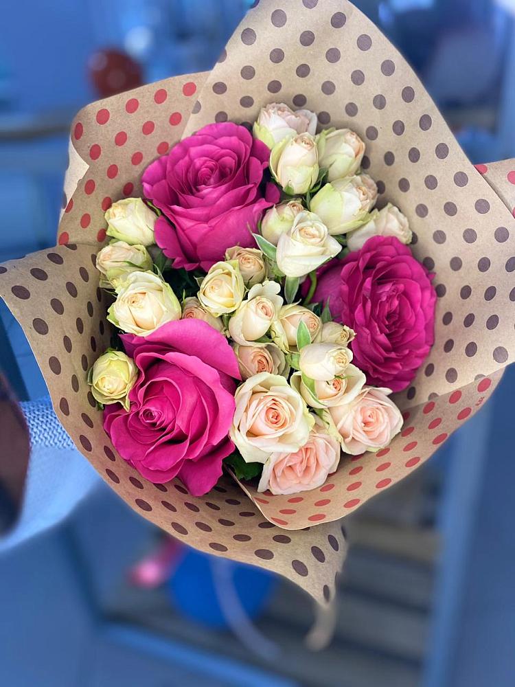 Букет цветов из: Розы в Югорске