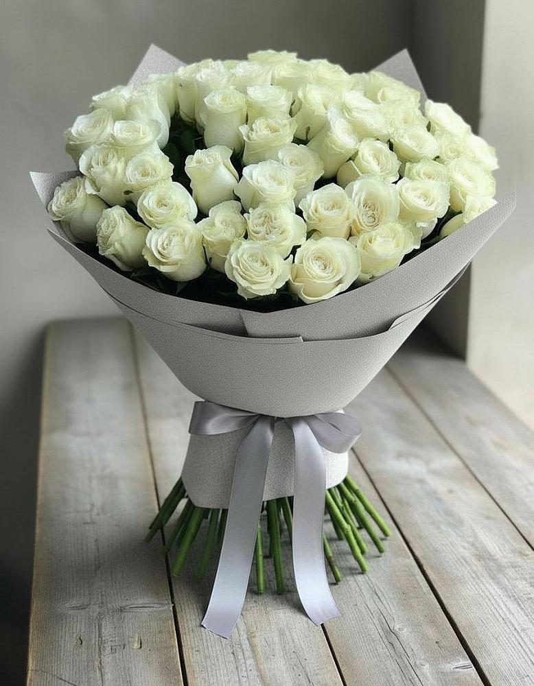 Букет 35 Белых роз в Югорске