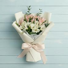 Букет цветов из:  Альстромерии в Югорске