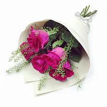 Букет цветов из:  Розы в Югорске