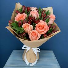 Букет цветов из:  Розы и Альстромерии #REPLACE_PRED# Югорске