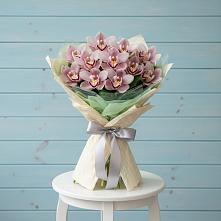 Букет цветов из:  Орхидеи и Розы в Югорске