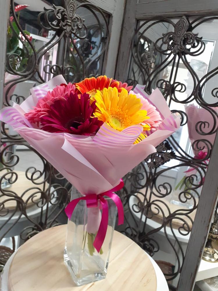 Букет цветов из: Герберы в Югорске