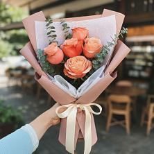 Букет цветов из:  Розы в Югорске