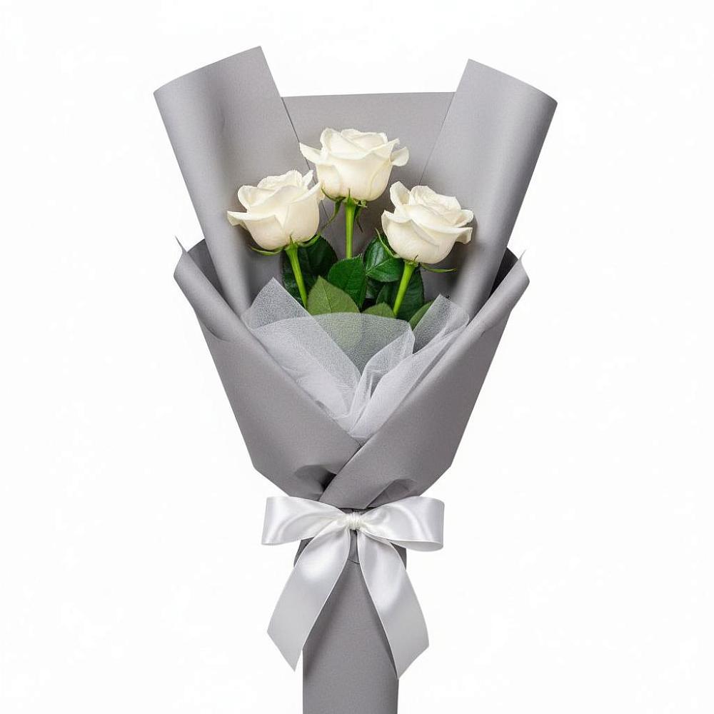 Букет 3 белые розы в Югорске