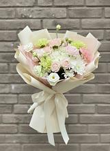 Букет цветов из:  Гвоздики, Розы, Лизиантусы и Хризантемы #REPLACE_PRED# Югорске